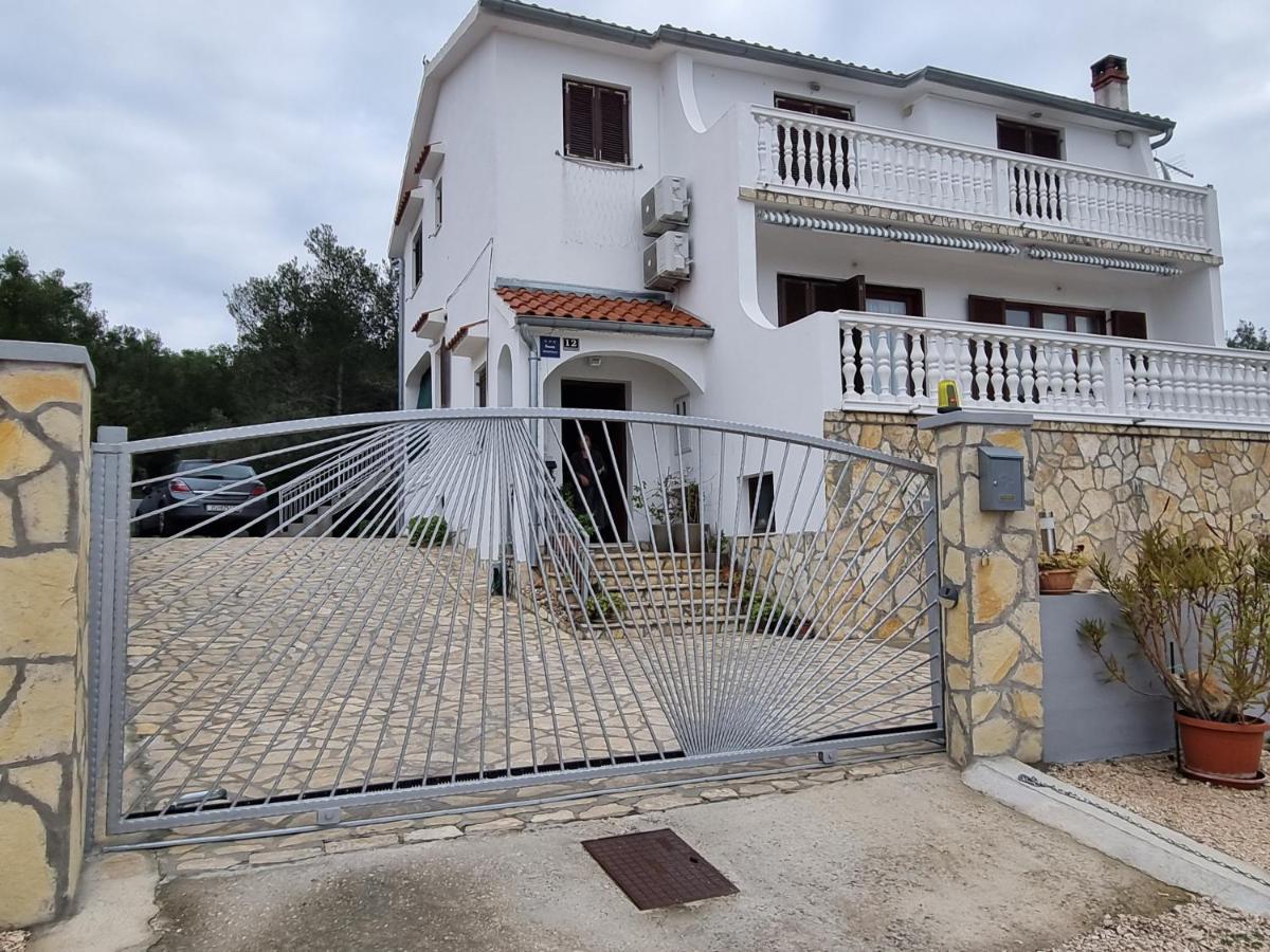 Apartman Ivanica Jezera Εξωτερικό φωτογραφία